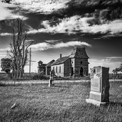 Death And Dying On The Kansas Plains