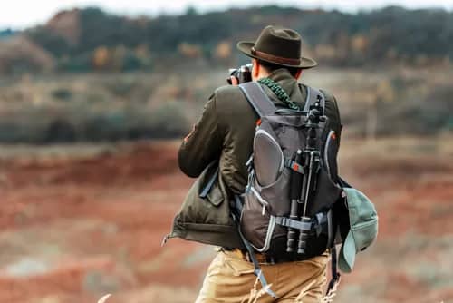 Are tripods obsolete? Man shooting without tripod