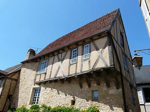Maison à colombages, place d'Armes, Montignac, Dordogne, France